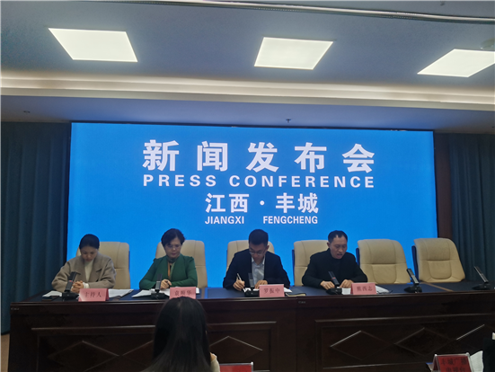 我市召開辦好人民滿意教育教師隊伍建設新聞發布會